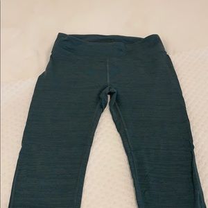 Medium OV leggings w the draw string. Older style.